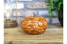 Load image into Gallery viewer, Leaves Pumpkin