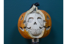 Load image into Gallery viewer, Pumpkin Wine Stopper