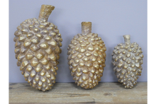 Load image into Gallery viewer, Set Of Three Pinecones