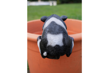 Load image into Gallery viewer, Pot Hanging Cow