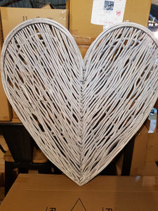 87cm Wicker Heart GREY