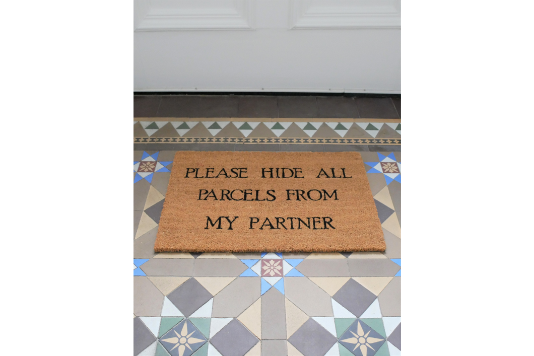 Hide parcels Door Mat